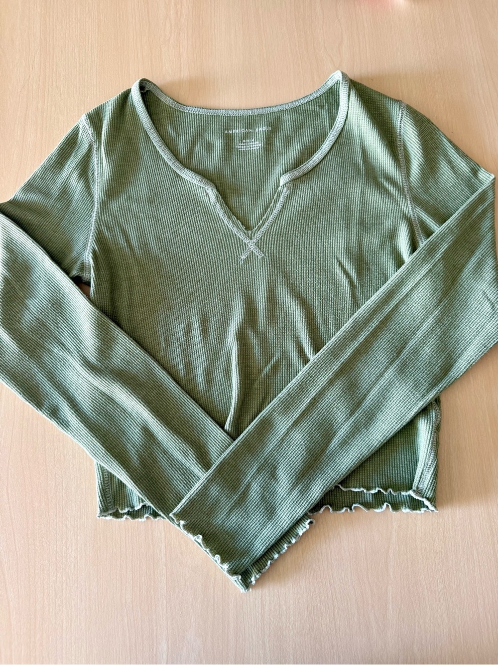 American Eagle Ribbed V‑Neck Long Sleeve Top in Sage Green
